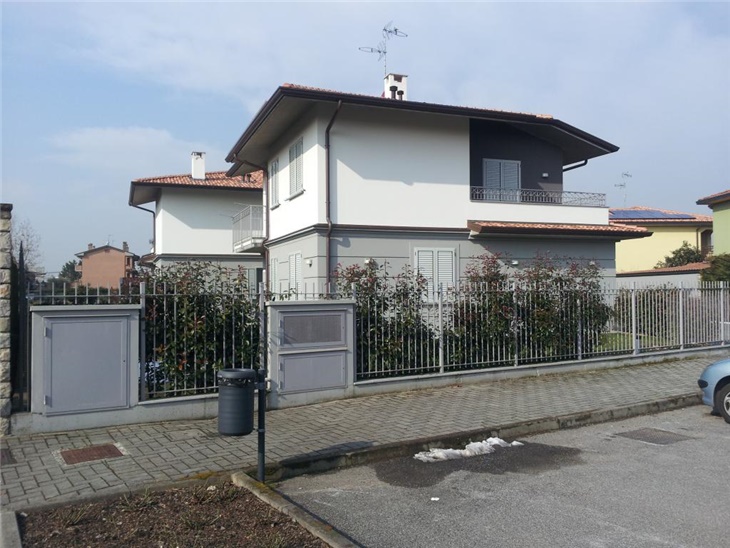 Realizzazione Villa Bifamiliare In Arzago D'Adda (Bg)